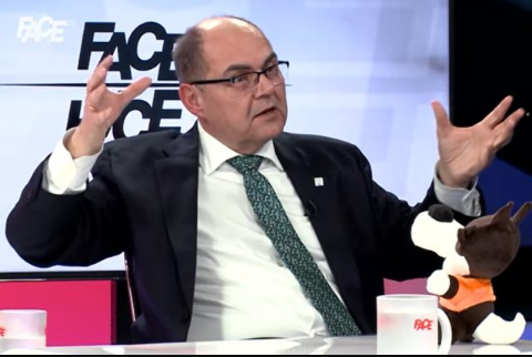 OGLASIO SE OHR: Schmidt upozorio na Dodika i Dejton – “BiH bi mogla upasti u ozbiljne probleme”