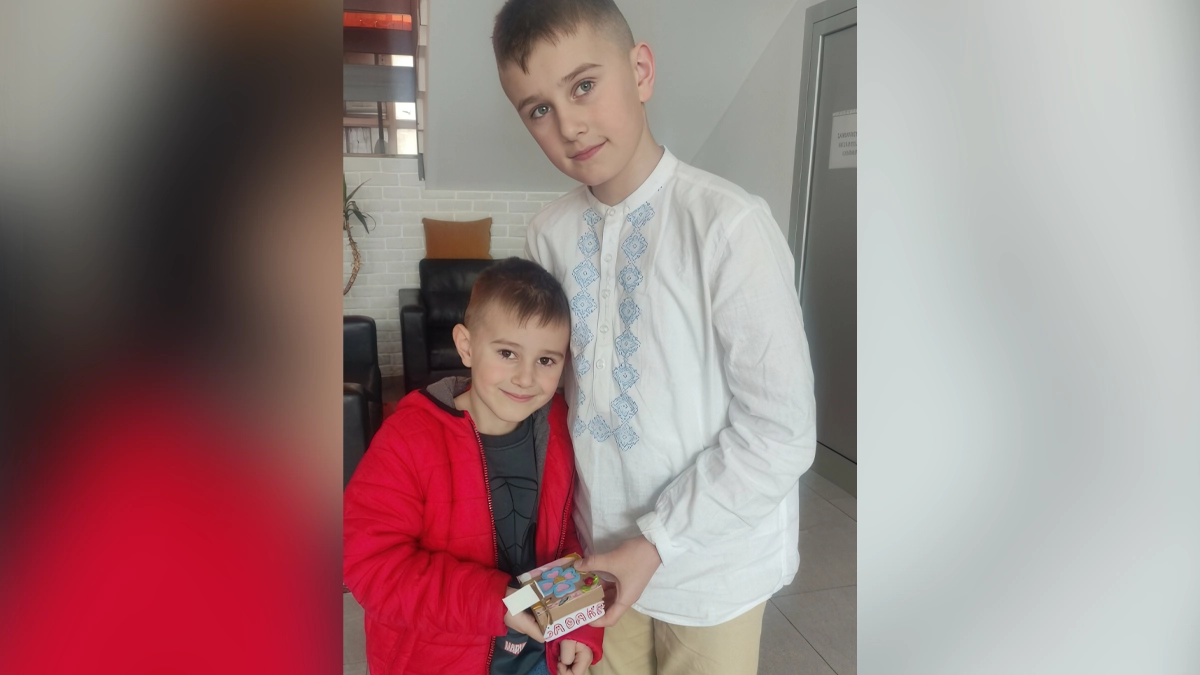 Veliko srce malene braće iz BiH: Sakupili novac za pomoć drugima tokom Ramazana