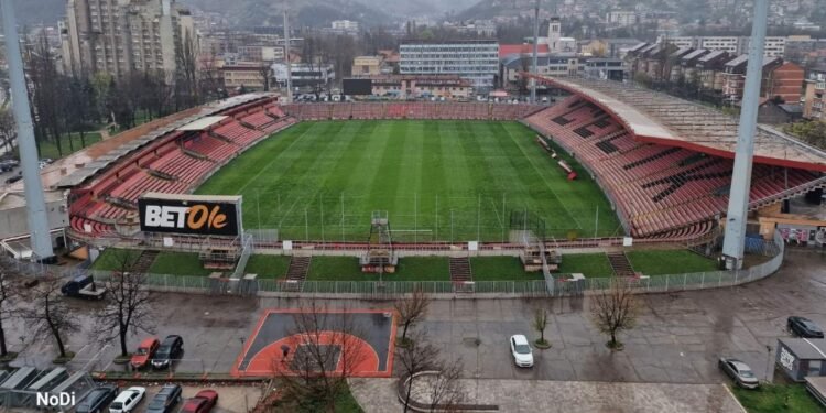 Dino iz Zenice iznajmljuje balkon za 500 eura uz roštilj i piće: “Ovo je pogled na stadion”