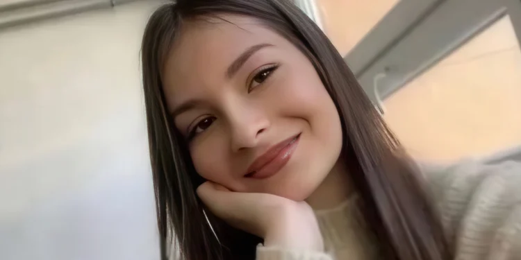 Tuga do neba: Mlada Anela preselila na Ahiret u 21. godini nakon mjesec dana borbe