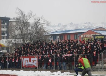 Apsurd u Doboju: Zbog skandiranja “Država Bosna” spiker navijačima Veleža prijetio prekidom utakmice