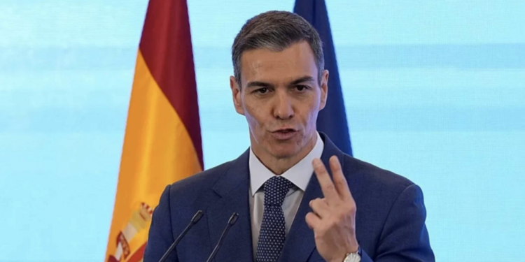 U VRIJEME HAOSA ON JE SVIJETLA TAČKA: Pedro Sanchez okuplja ljevičare iz cijelog svijeta u Barceloni
