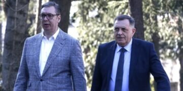 Vučić i Dodik: Neće više biti traktora i genocida nad Srbima!