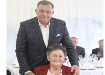 Preminula majka Milorada Dodika, oprostio se emotivnom porukom