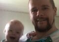 Mama se odrekla sina s Downovim sindromom, no ponosni otac je ostao uz njega
