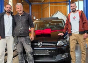 Gazda iz Hercegovine koji zaslužuje svaku pohvalu: Radniku nakon deset godina predanog rada poklonio automobil!