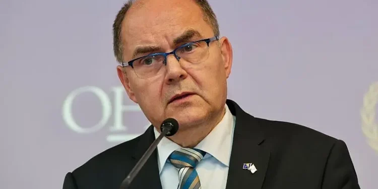 Schmidt podnio ostavku na funkciju visokog predstavnika u BiH