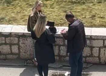 Pogledajte intervenciju sarajevskih revizora: Djevojke nisu imale tramvajsku kartu, a to ih je skupo koštalo na kraju