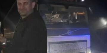 Policija objavila detalje užasa: Poznat identitet kamiondžije iz BiH koji je poginuo dok je pomagao kolegi na parkingu