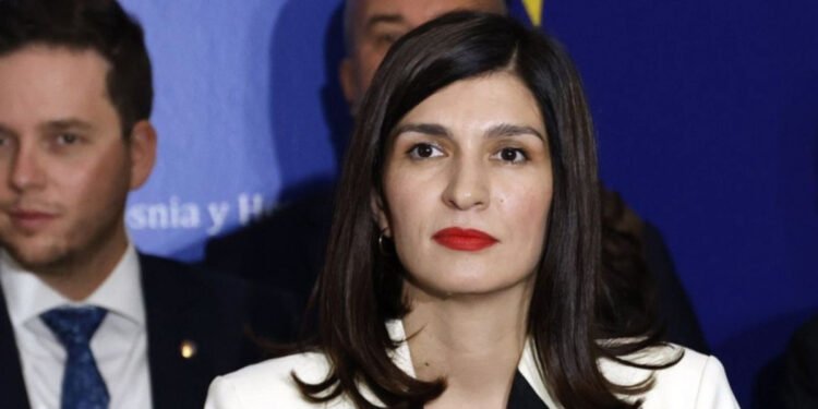 SKANDAL! Za Sabinu Ćudić nije bilo agresije, genocida, etničkog čišćenja… Samo “borba za moć”