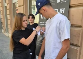 Bh. reprezentativac Kerim Alajbegović pridružio se obilježavanju Dana bijelih traka