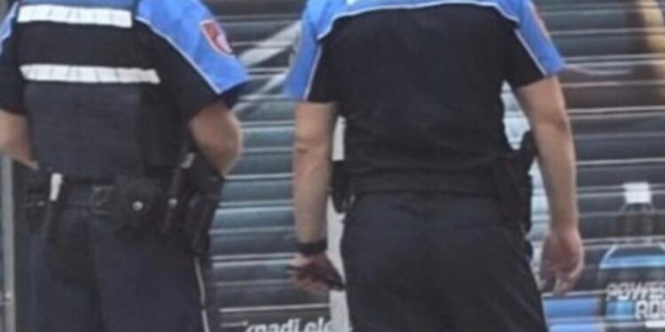 Užas u Sarajevu: Poštar izboden nožem nakon što je došao na adresu