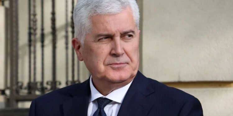 Hercegovina se trese… procurile tajne fotografije Dragana Čovića…