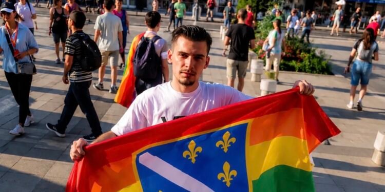 Na Bh. povorci ponosa pažnju privukla zastava s ljiljanima u duginim bojama