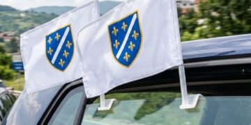 Sarajlija snimio policajca MUP-a RS koji mu je pisao kaznu i oduzimao zastavice sa ljiljanima