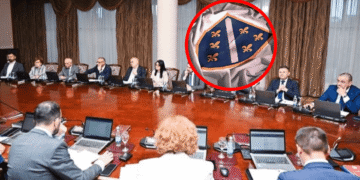 Šok prijedlog iz RS: Do tri godine zatvora zbog isticanja simbola Armije RBiH