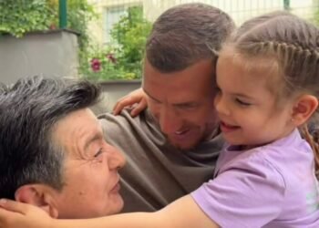 Džeko se po povratku u Sarajevo odmah uputio u kuću punice Amine: Ovo je razlog