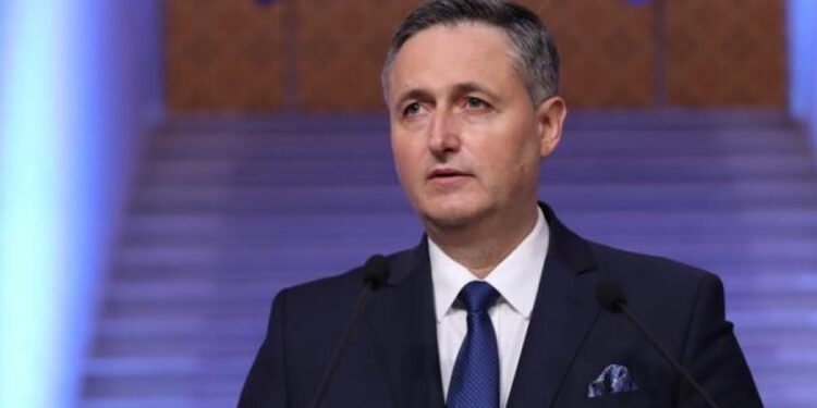 BEĆIROVIĆ UZVRAĆA UDARAC NSRS-u: Odluka ide pred Ustavni sud BiH