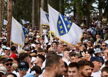 Zabrana ljiljana na Maršu mira? “Nisu to dvije žene iz Doboja, nego hiljade ljudi”