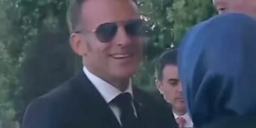 Macron pokušao poljubiti ruku Emine Erdogan: Pogledajte njenu hitru reakciju