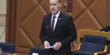 DRAMATIČNO U NARODNOJ SKUPŠTINI: Salkić pozvao na OTPOR režimu Milorada Dodika (VIDEO)