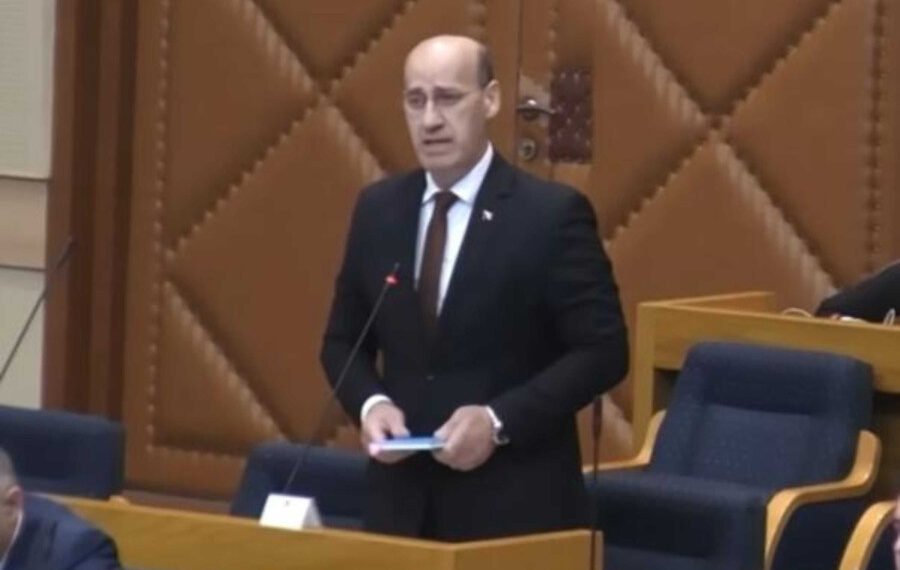 DRAMATIČNO U NARODNOJ SKUPŠTINI: Salkić pozvao na OTPOR režimu Milorada Dodika (VIDEO)