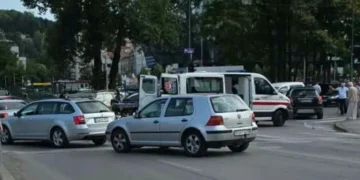 Mladić (25) preminuo nakon teške nesreće u Sarajevu, vozio električni romobil