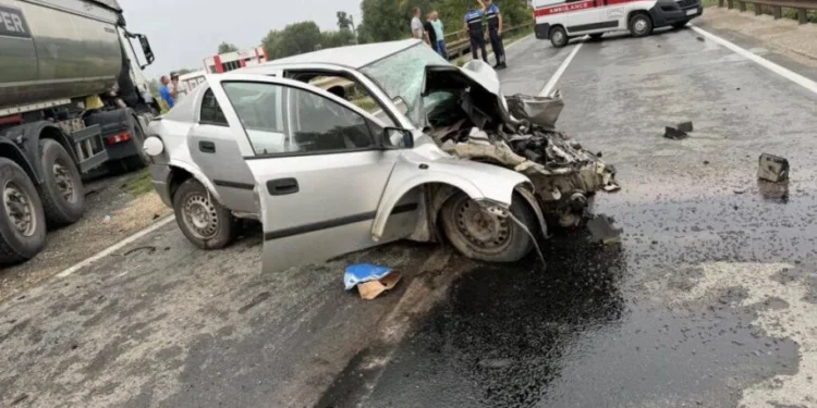 Teška nesreća u BiH: Vatrogasci izvlačili prikliještenog vozača iz automobila